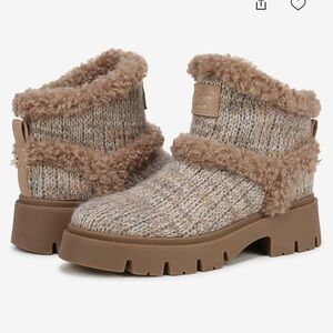 Circus by Sam Edelman Beige Knit Lug Sole Ankle Boots NIB